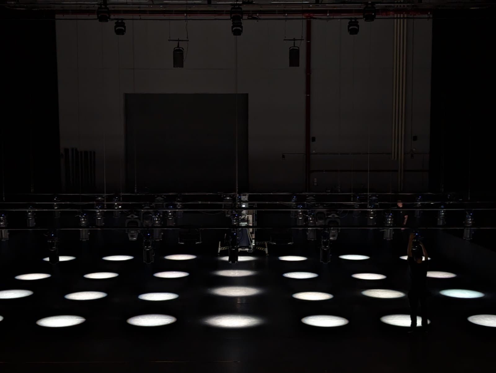 Stage lighting from This That Keeps On by Dimitris Papaioannou